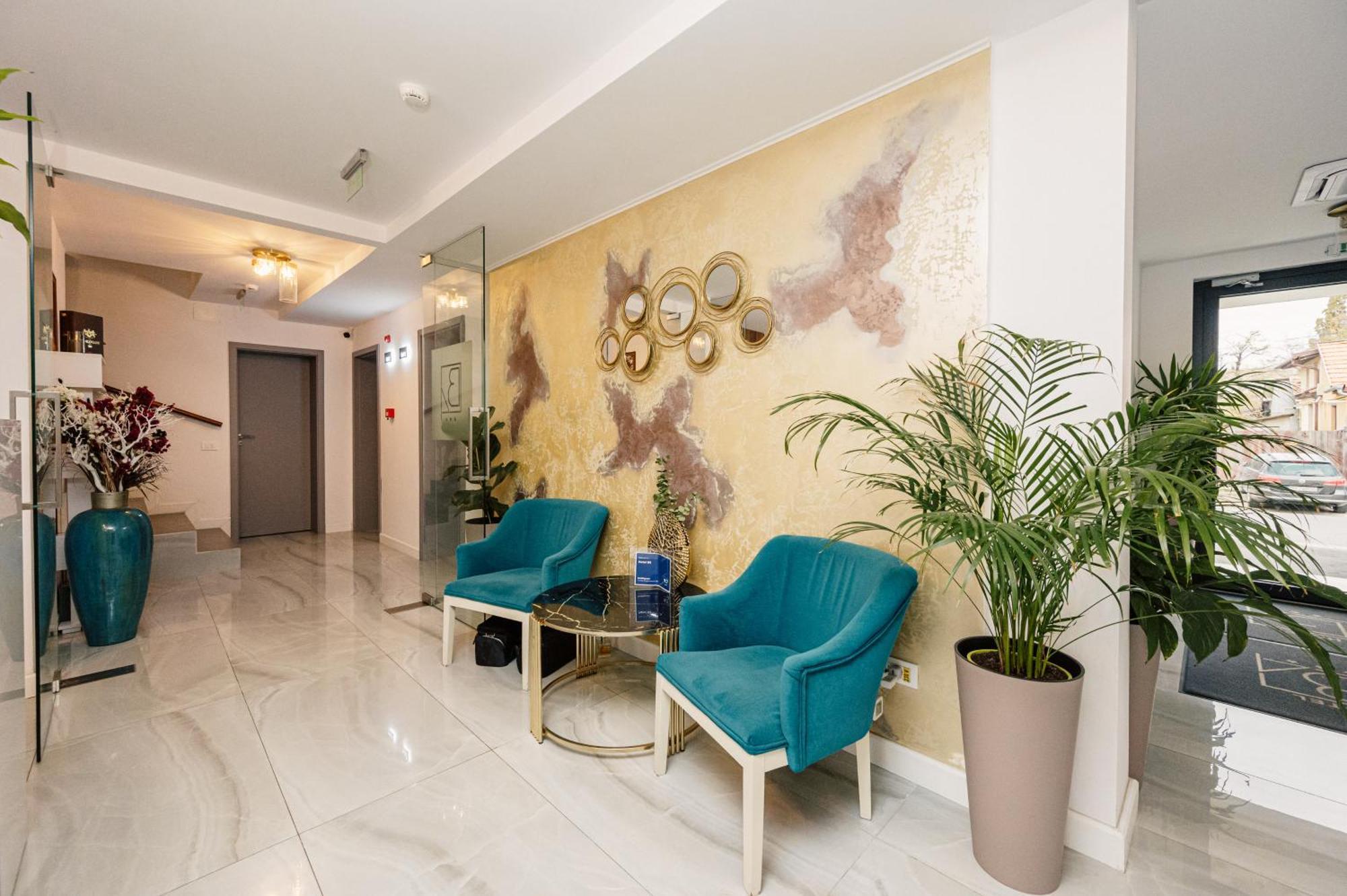 Hotel B4 Oradea Extérieur photo